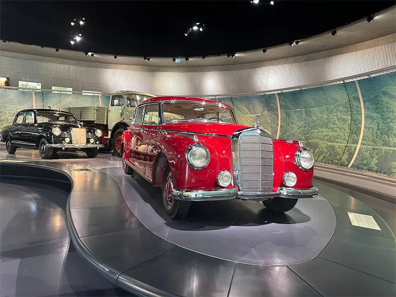 ماشین کلاسیک مرسدس بنز در اخرین نمایشگاه موزه مرسدس بنز آلمان | The newest exhibition of the Mercedes-Benz Museum