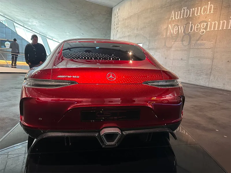 مرسدس قرمز نمایشگاه موزه مرسدس بنز اشتوتگارت | The newest exhibition of the Mercedes-Benz Museum